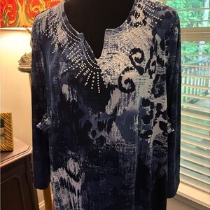 TanJay Blue 3/4 Sleeve Graphic Blouse